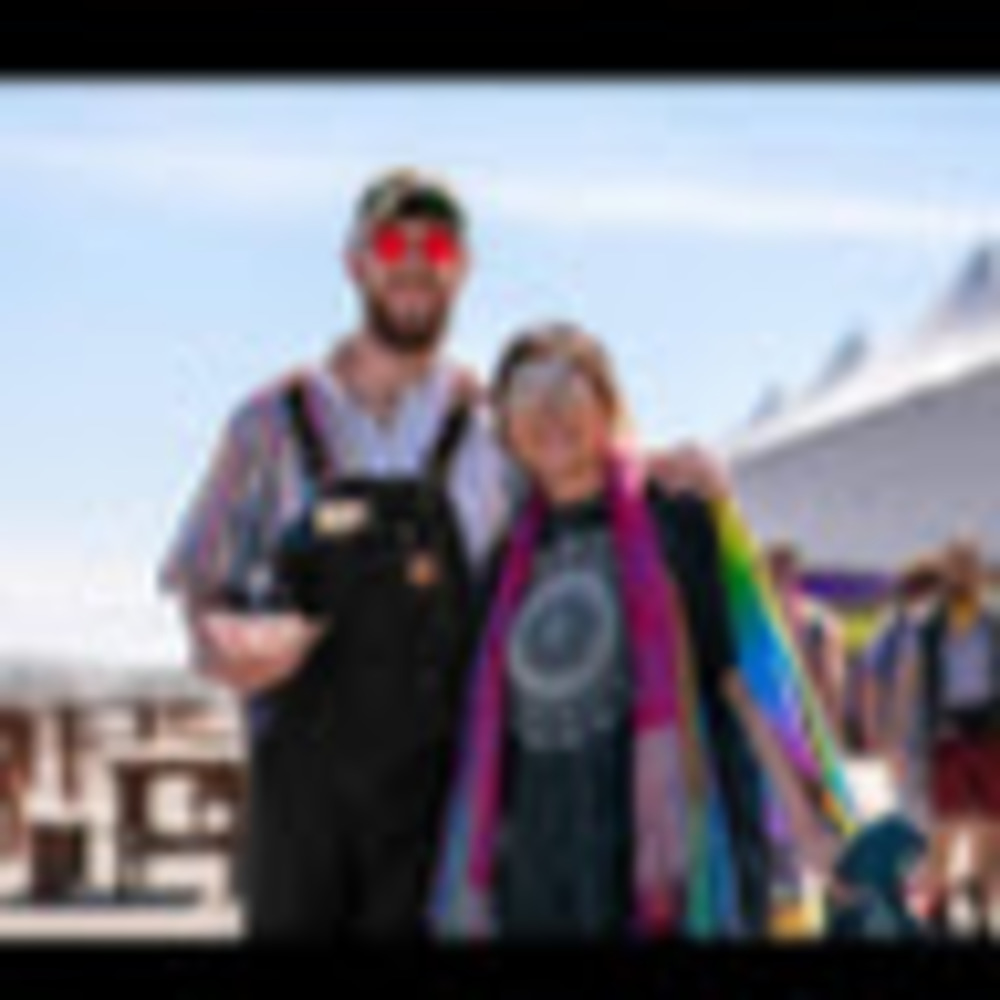 Meet your Posher, Alex